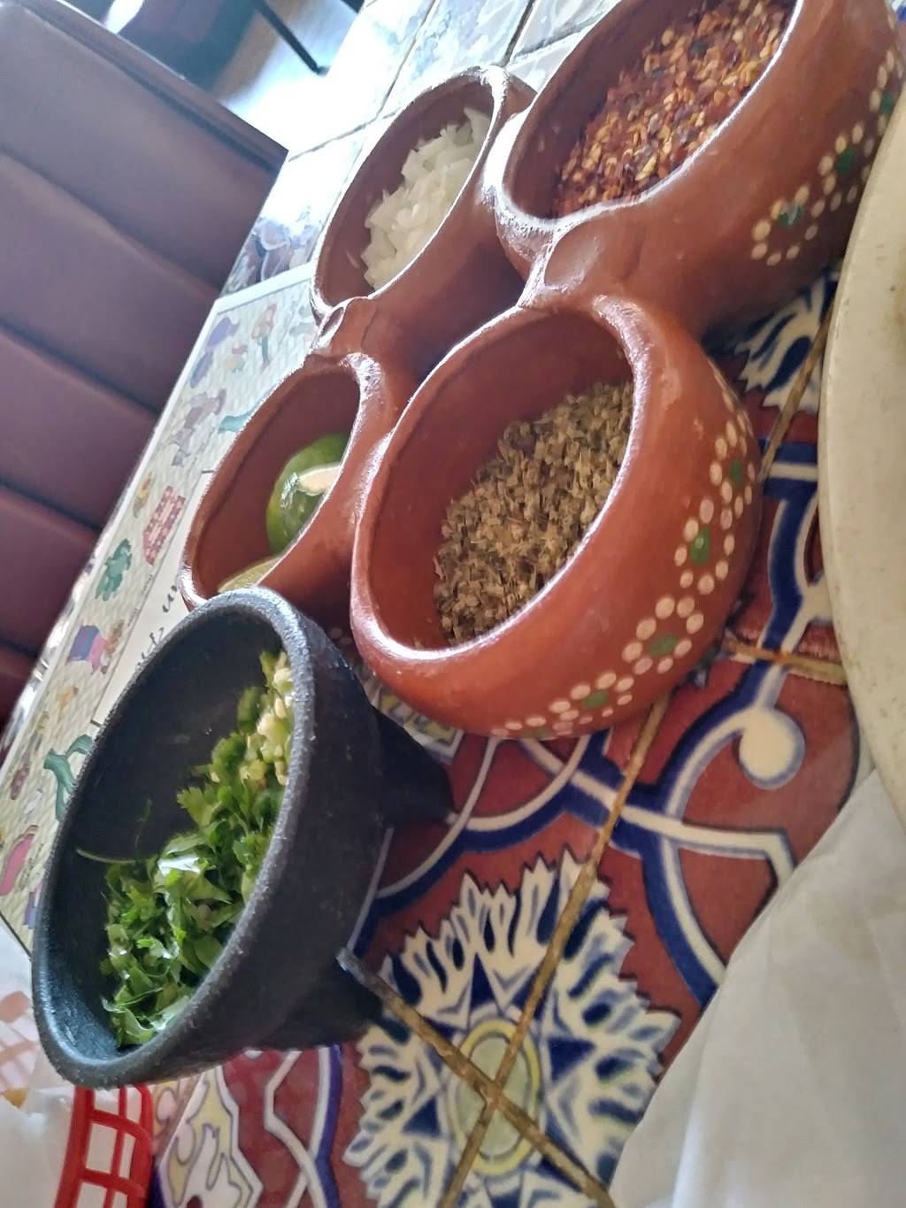 El Rincon Bohemio | restaurant | 4141 State St # F1, Santa Barbara, CA 93110, USA | 8059674464 OR +1 805-967-4464