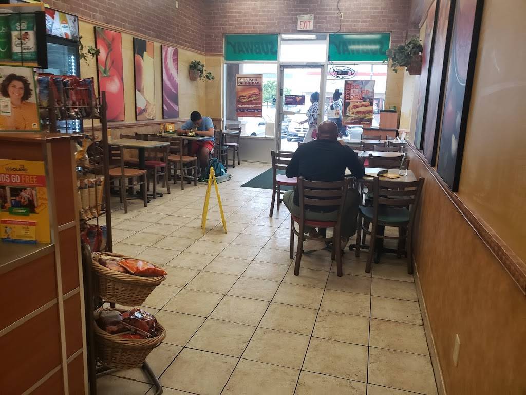 Subway | restaurant | 1077 Wilson Ave, North York, ON M3K 1G7, Canada | 6473509200 OR +1 647-350-9200