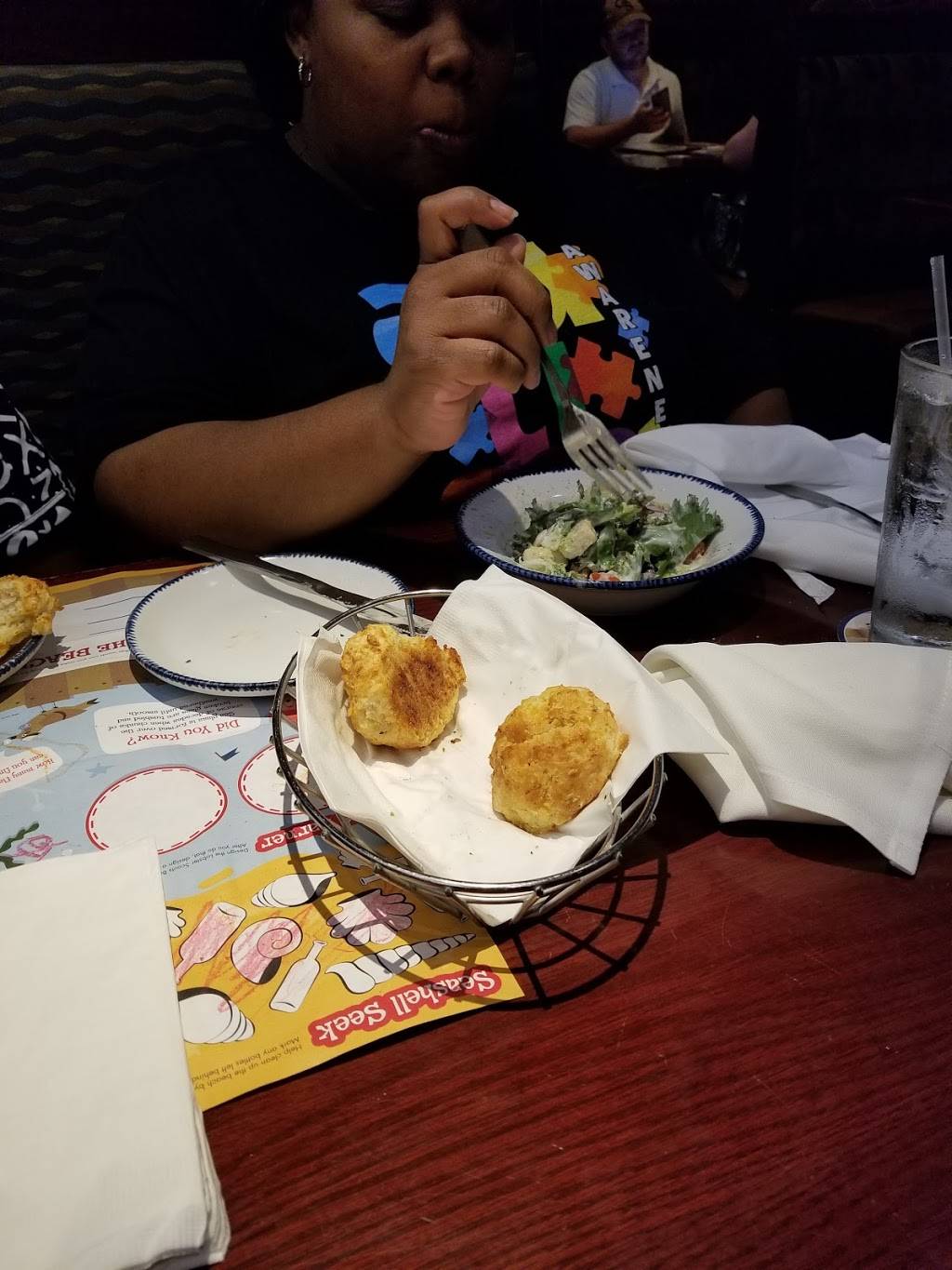 Red Lobster | restaurant | 11 W Montgomery Cross Roads, Savannah, GA 31406, USA | 9129271450 OR +1 912-927-1450