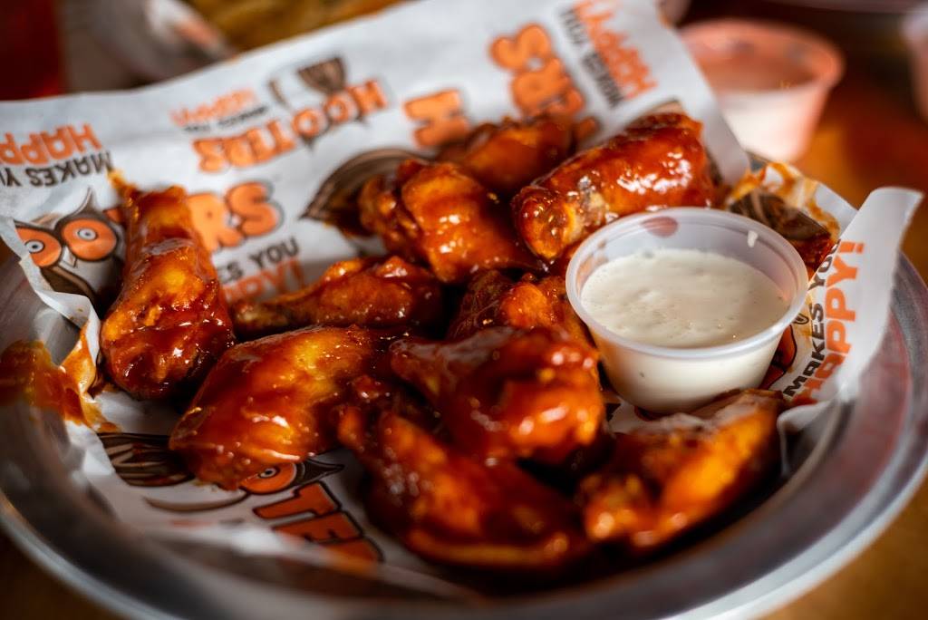 Hooters | restaurant | 1708 Alameda Blvd NW, Albuquerque, NM 87114, USA | 5058904829 OR +1 505-890-4829