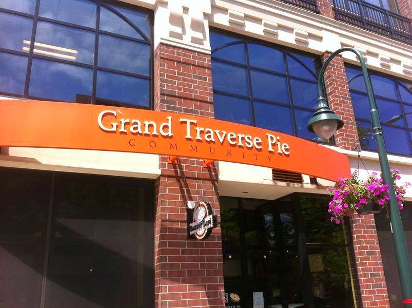 Grand Traverse Pie Company | restaurant | 101 N Park St, Traverse City, MI 49684, USA | 2319333972 OR +1 231-933-3972