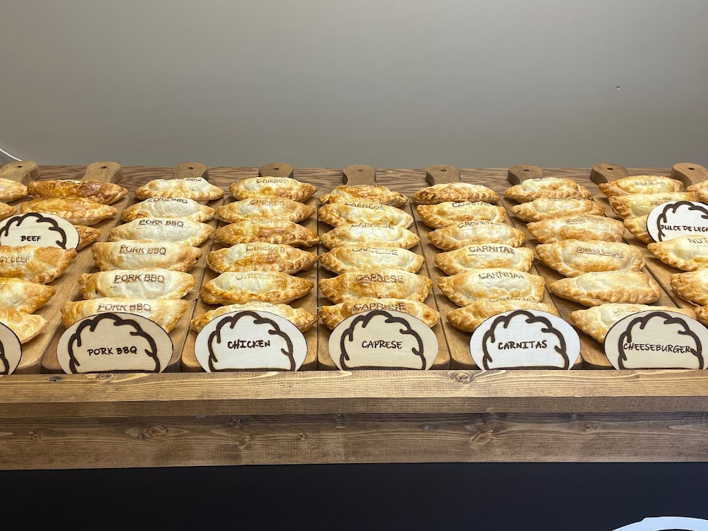 Pampa Empanadas | restaurant | 4268 S Hillcrest Ave #105, Springfield, MO 65810, USA | 4173655151 OR +1 417-365-5151