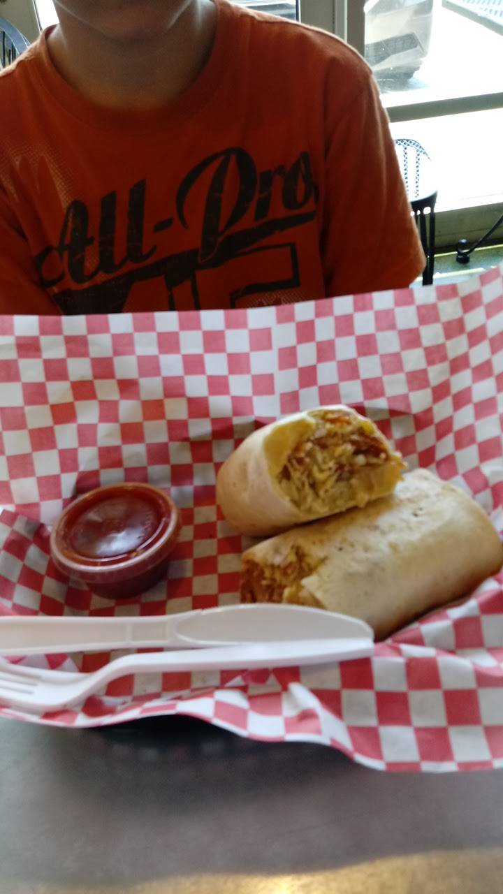 Petrones Pazzo Vita | restaurant | 4546 Atherton Dr, Taylorsville, UT 84123, USA | 8012680664 OR +1 801-268-0664