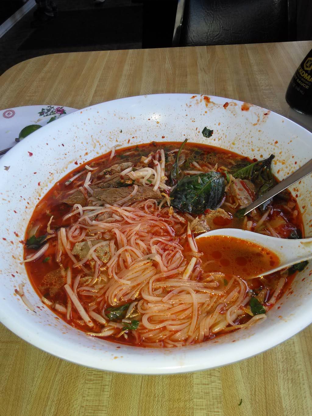 Saigon Express | restaurant | 1098 Arcade St, St Paul, MN 55106, USA | 6517740379 OR +1 651-774-0379