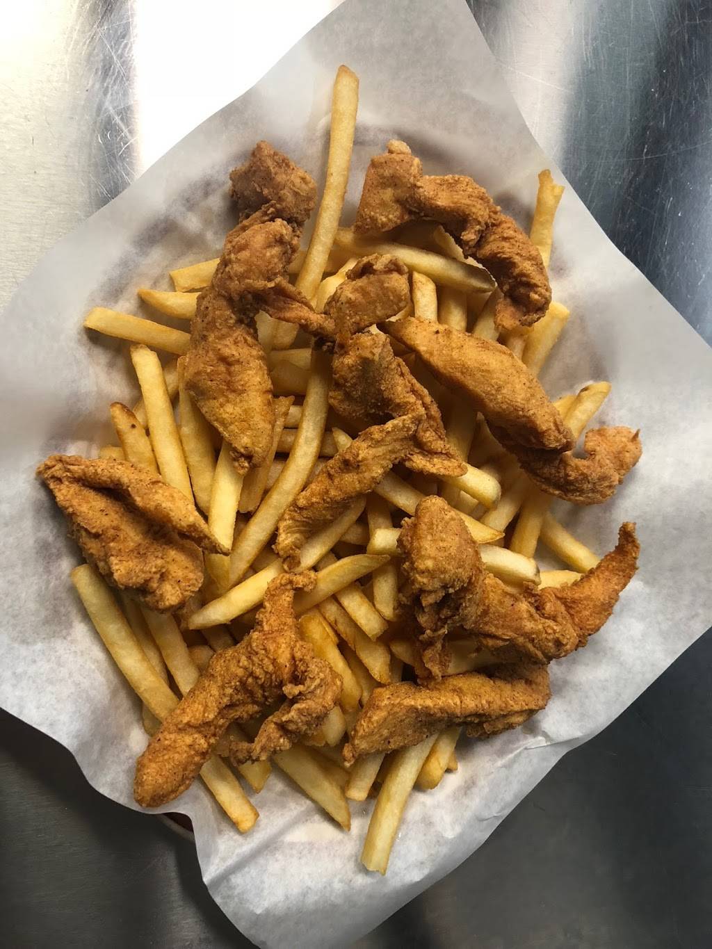 Toms Burgers Apple Valley | restaurant | 20781 Bear Valley Rd, Apple Valley, CA 92308, USA | 7602409022 OR +1 760-240-9022