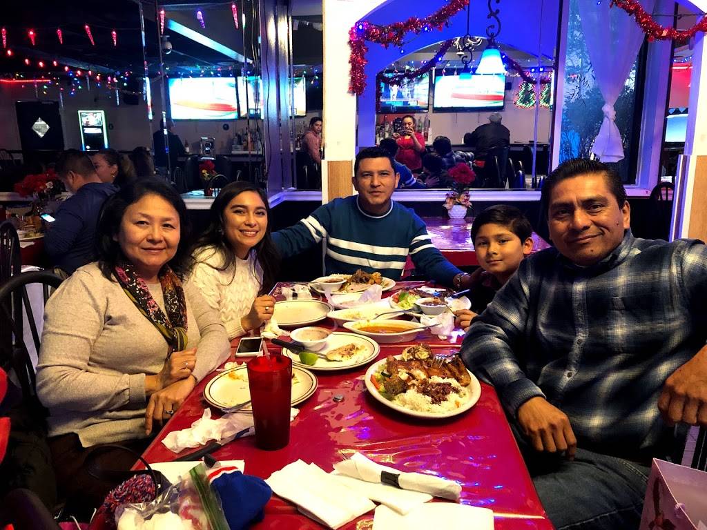 El Puente De Oro Restaurant | restaurant | 11123 Veirs Mill Rd Suite #B, Wheaton, MD 20902, USA | 3019423070 OR +1 301-942-3070