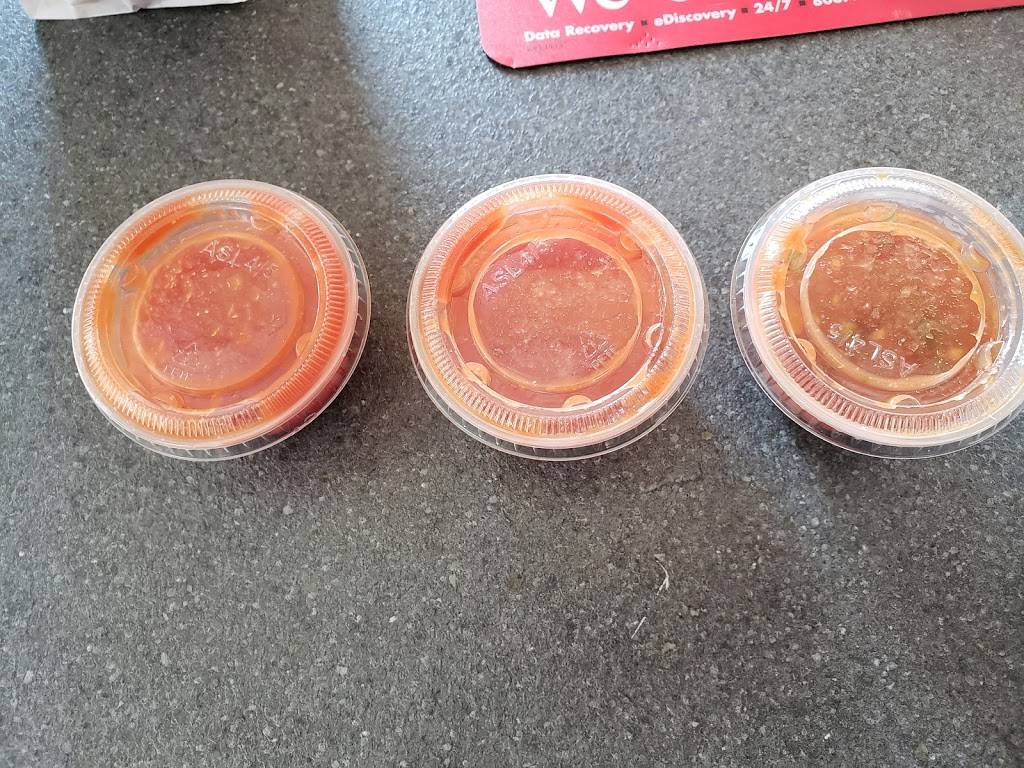 Nopal En La Dixie | restaurant | Shively, KY 40216, USA | 5027854090 OR +1 502-785-4090