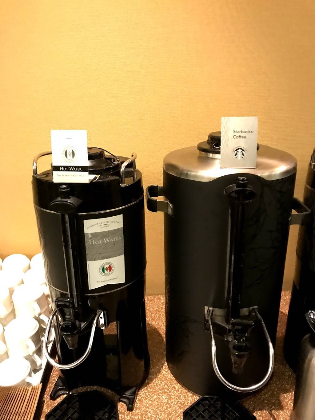 Hyatt Regency Greenwich | restaurant | Old Greenwich Ln, Riverside, CT 06878, USA | 2036371234 OR +1 203-637-1234