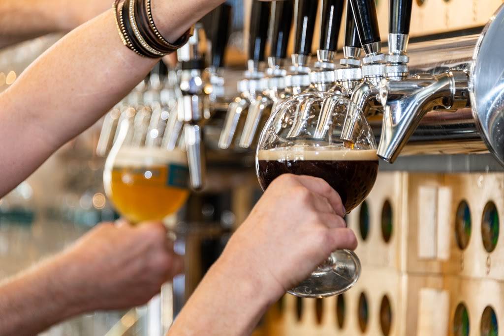 Seven Lakes Station | restaurant | 80 Orange Turnpike, Sloatsburg, NY 10974, USA | 8457125586 OR +1 845-712-5586