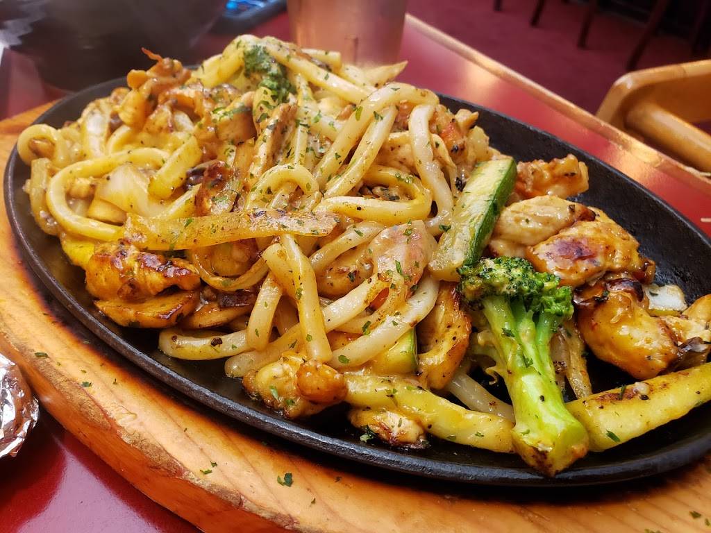 Sushi Samurai | restaurant | 4143 Orchard Lake Rd, West Bloomfield Township, MI 48323, USA | 2487374408 OR +1 248-737-4408