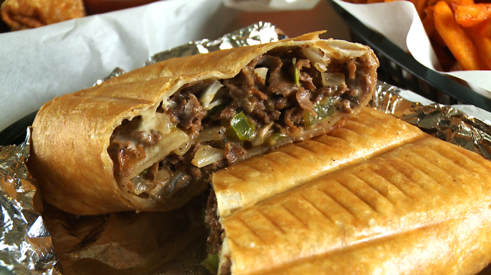 Chicago Steak & Lemonade | restaurant | 2124 W Broadway, Louisville, KY 40211, USA | 5024505300 OR +1 502-450-5300