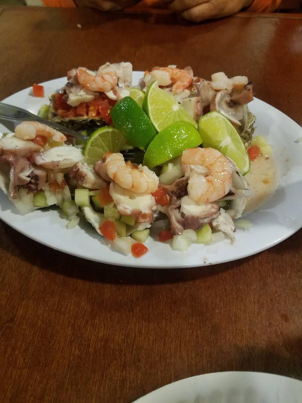 Mariscos Puerto Vallarta | restaurant | 7121 Monterey Rd, Gilroy, CA 95020, USA | 4088489700 OR +1 408-848-9700