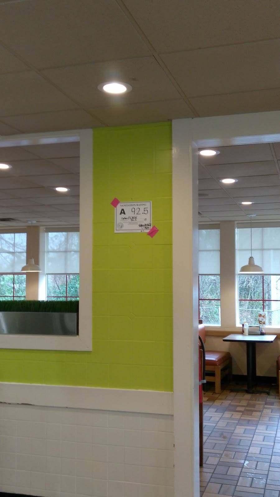 Captain Ds | restaurant | 2838 Freedom Dr, Charlotte, NC 28208, USA | 7043920351 OR +1 704-392-0351