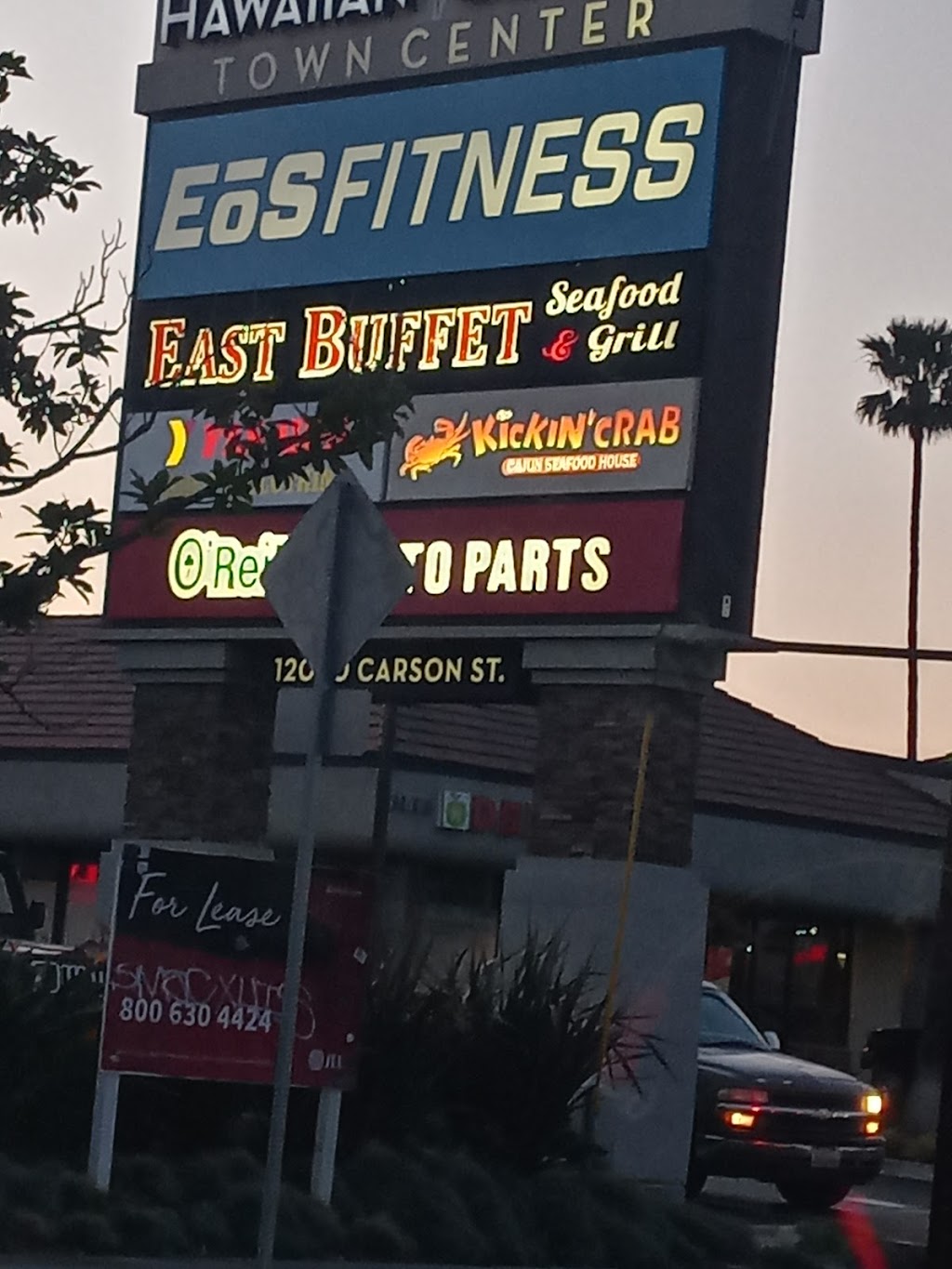 Kickin Crab | restaurant | 12130 E Carson St, Hawaiian Gardens, CA 90716, USA | 5624200111 OR +1 562-420-0111