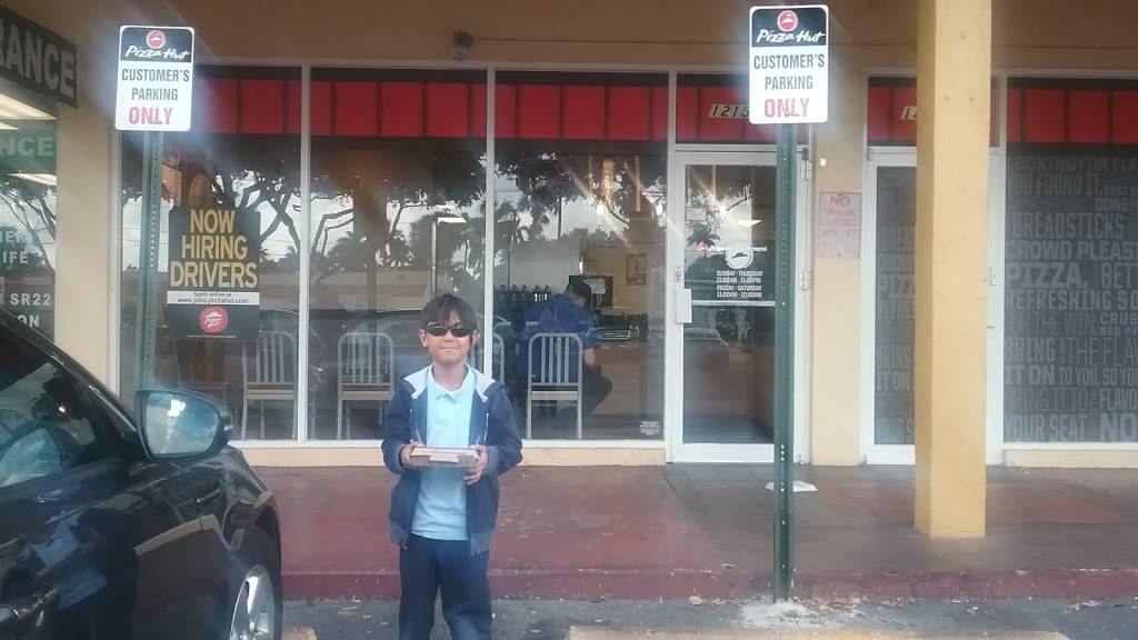 Pizza Hut | meal takeaway | 1213 W 44th Pl Suite 15, Hialeah, FL 33012, USA | 3058267111 OR +1 305-826-7111