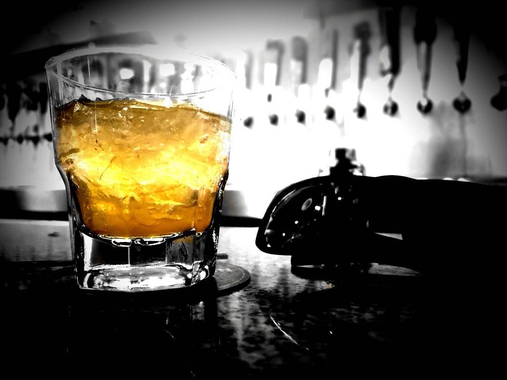 Slicks Billiards | night club | 1825 Hamner Ave, Norco, CA 92860, USA | 9517372215 OR +1 951-737-2215