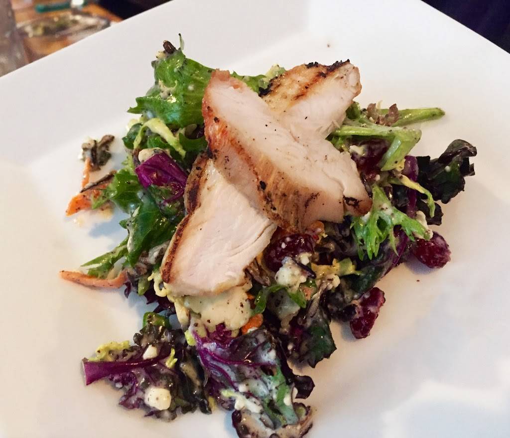 Boat Club Restaurant | restaurant | 600 E Superior St, Duluth, MN 55802, USA | 2187274880 OR +1 218-727-4880