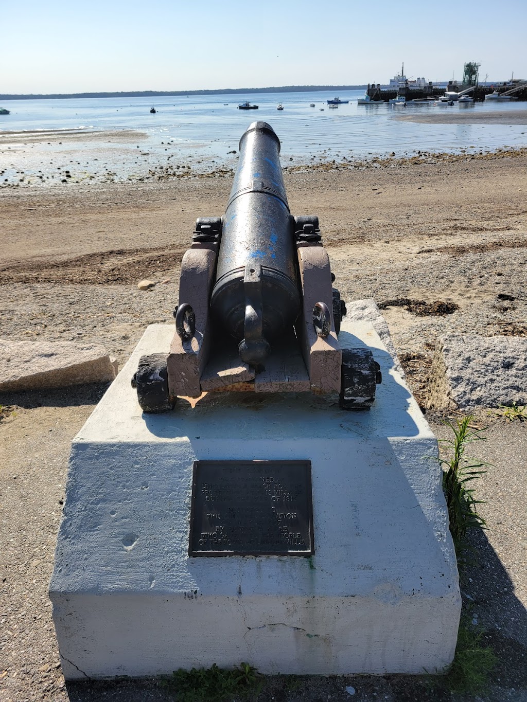 Lincolnville Beach Store | meal takeaway | Atlantic Hwy, Lincolnville, ME 04849, USA | 2077895555 OR +1 207-789-5555