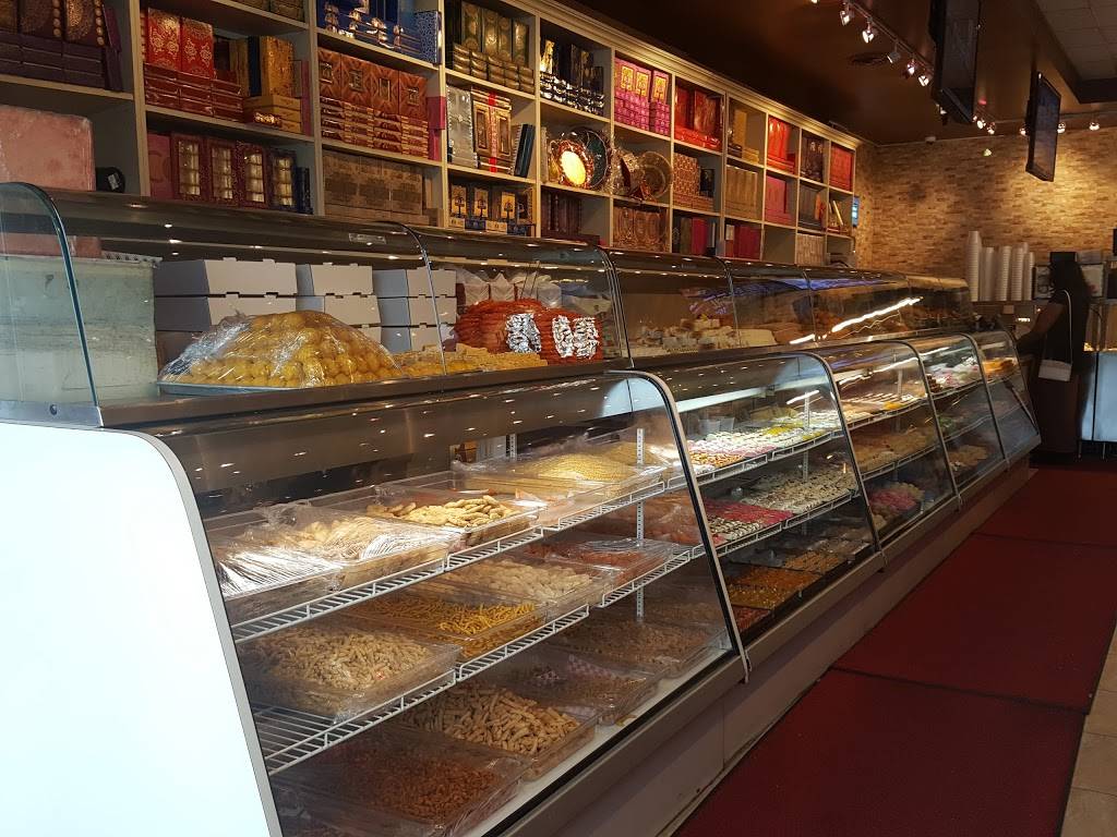 Sweet Palace | restaurant | 1098 Peter Robertson Blvd, Brampton, ON L6R 1G6, Canada | 9057901777 OR +1 905-790-1777