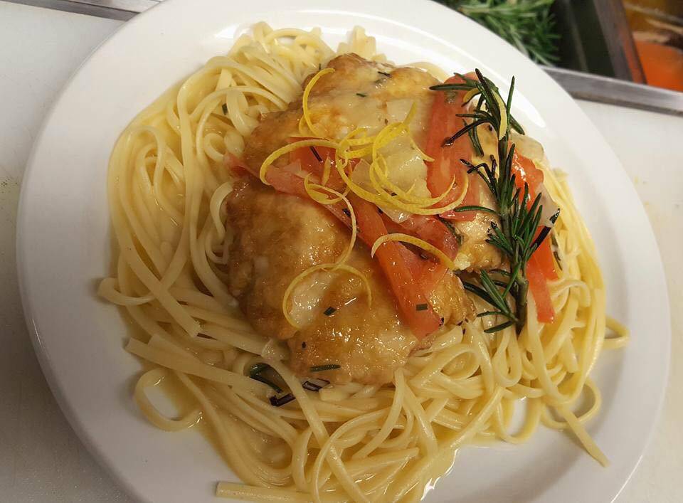 The Lakeview Tavern | restaurant | 7 Main St, Meredith, NH 03253, USA | 6036777099 OR +1 603-677-7099