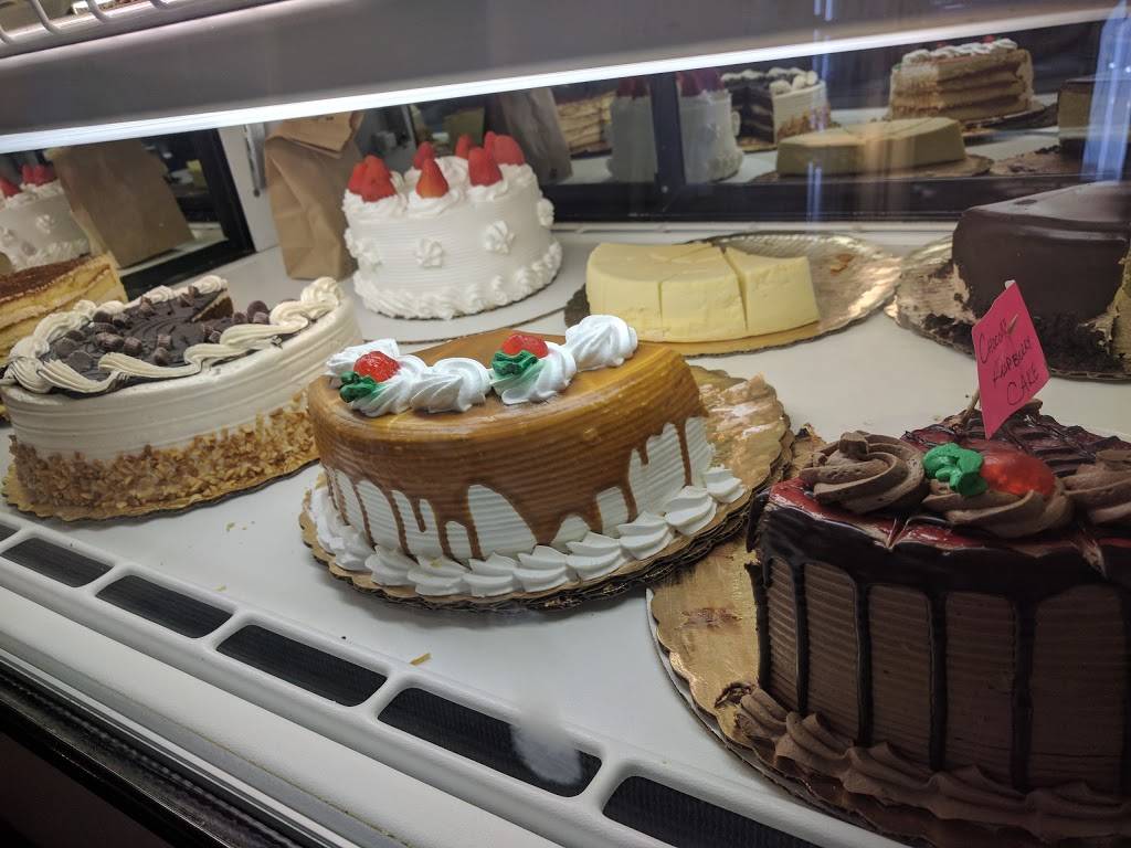 Dallas Diner | restaurant | 7025 Bristol Pike, Levittown, PA 19057, USA | 2155470990 OR +1 215-547-0990