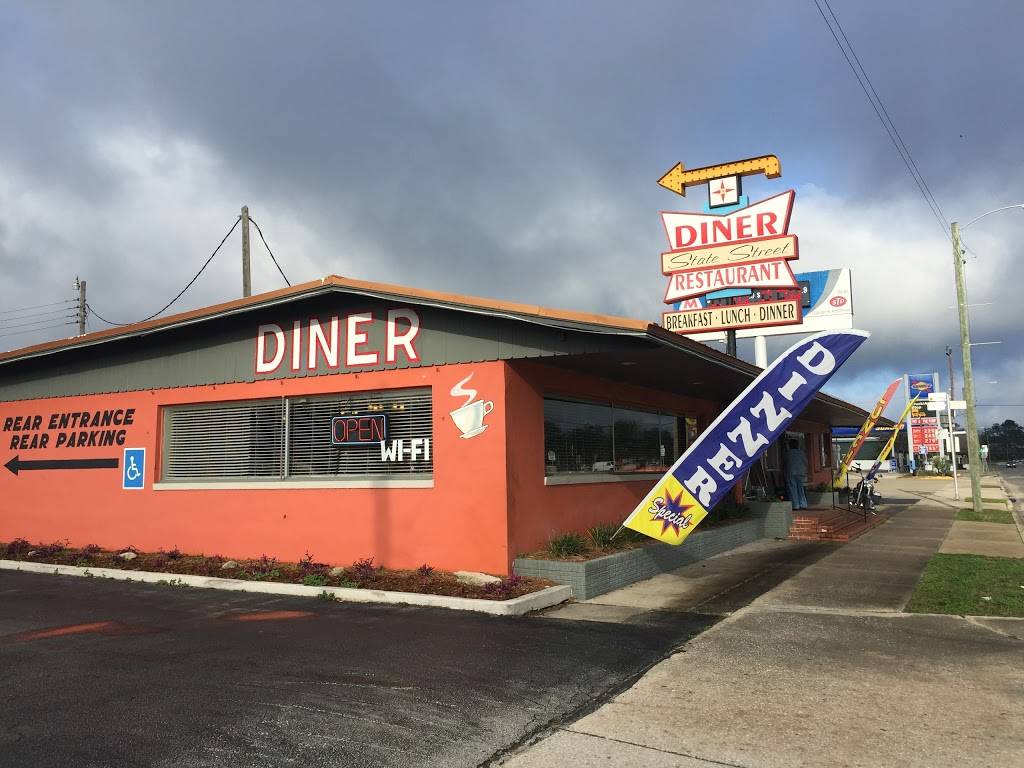 State Street Diner | restaurant | 603 N State St, Bunnell, FL 32110, USA | 3864370700 OR +1 386-437-0700
