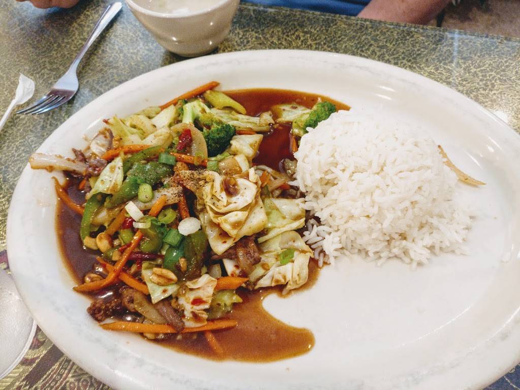 Typhoon Thai Cuisine | restaurant | 1014 S Broadway St, Pittsburg, KS 66762, USA | 6202329900 OR +1 620-232-9900