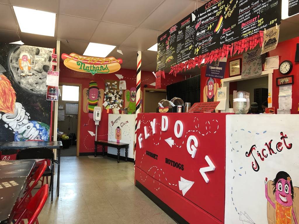 FlyDogz Lincoln | restaurant | 3111 O St ste d, Lincoln, NE 68510, USA | 4024754059 OR +1 402-475-4059