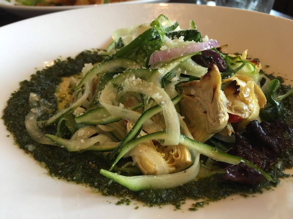 Houlihans | restaurant | 27 W Chocolate Ave, Hershey, PA 17033, USA | 7175343110 OR +1 717-534-3110