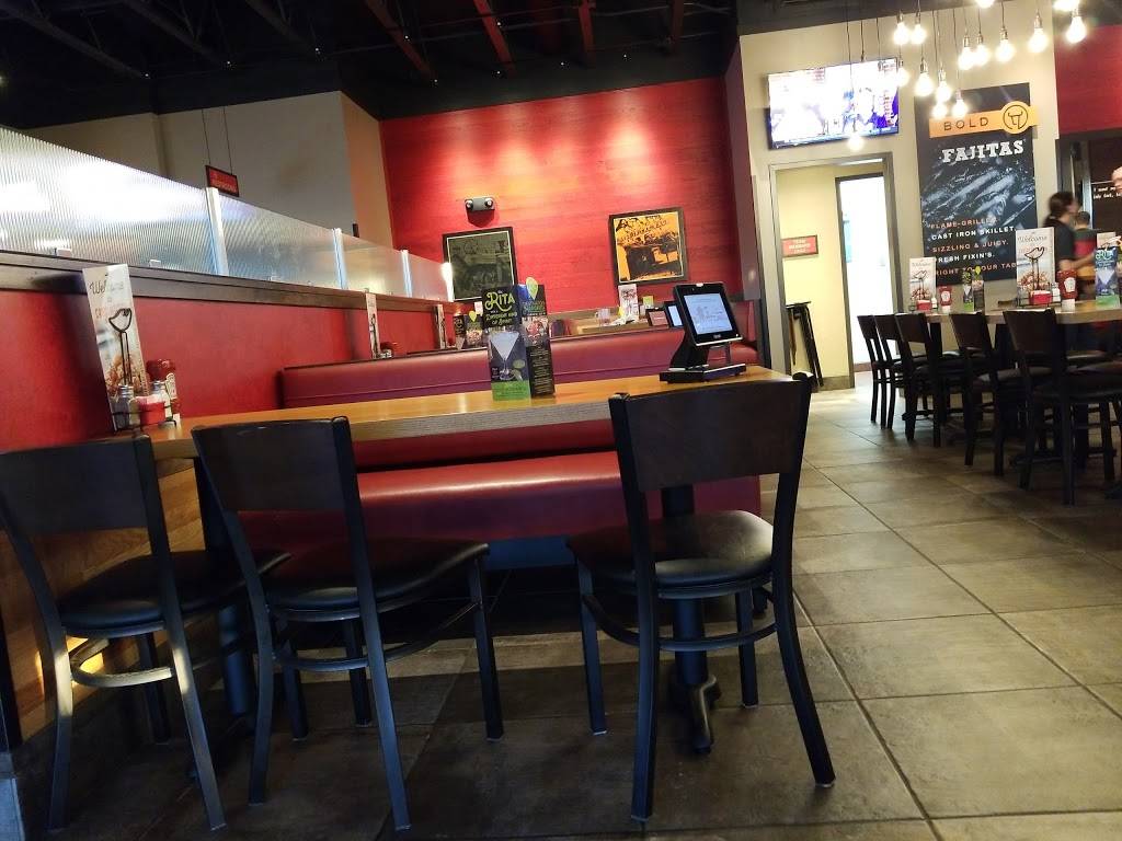 Chilis Grill & Bar | meal takeaway | 11454 Parkside Dr, Farragut, TN 37934, USA | 8656719536 OR +1 865-671-9536