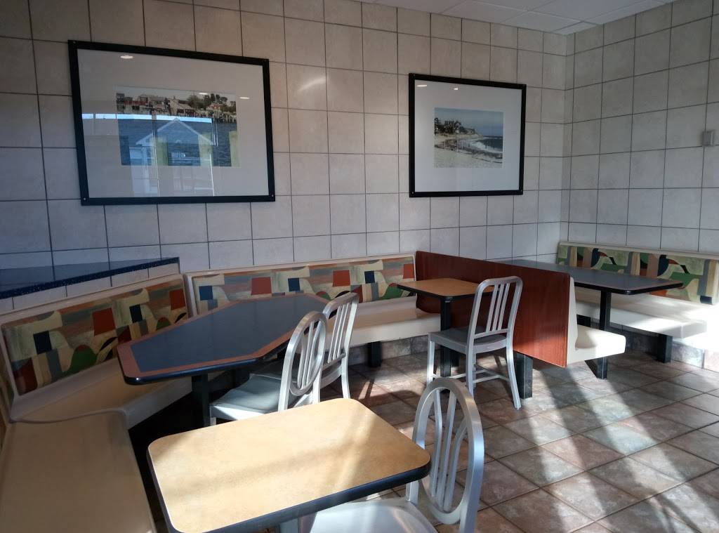 McDonalds | cafe | 263 E Main St, Teaticket, MA 02536, USA | 5085483872 OR +1 508-548-3872