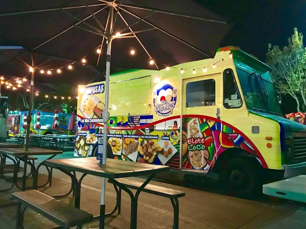 Los Cipotes Food Truck | restaurant | 5805 W Irlo Bronson Memorial Hwy, Kissimmee, FL 34746, USA | 4075028202 OR +1 407-502-8202