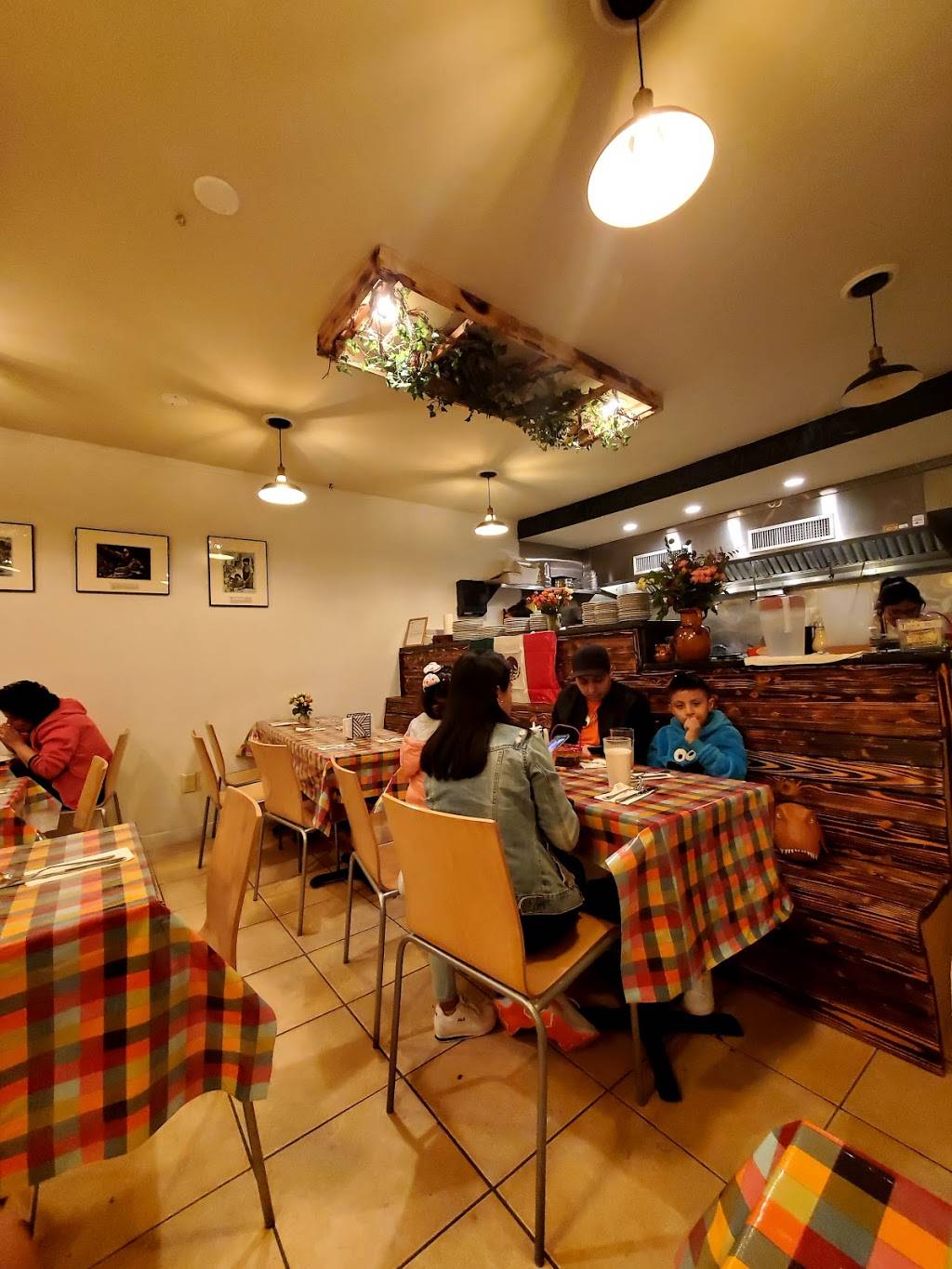 Casa Mexico | restaurant | 1134 S 9th St, Philadelphia, PA 19147, USA | 2674701464 OR +1 267-470-1464