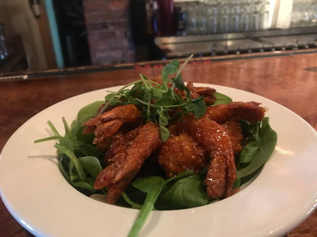 Saints Pizza Pub & SkyBar | restaurant | 131 Breckenridge Ln, St Matthews, KY 40207, USA | 5028918883 OR +1 502-891-8883