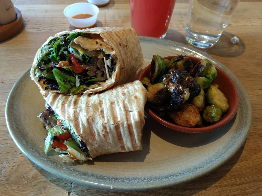 Nandos Peri-Peri | restaurant | 4999 Old Orchard Shopping Center, Skokie, IL 60077, USA | 8479726833 OR +1 847-972-6833