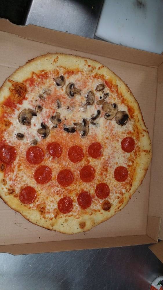 Victorianys Pizza | restaurant | 10 W Oak Ridge Rd, Orlando, FL 32809, USA | 4078558383 OR +1 407-855-8383