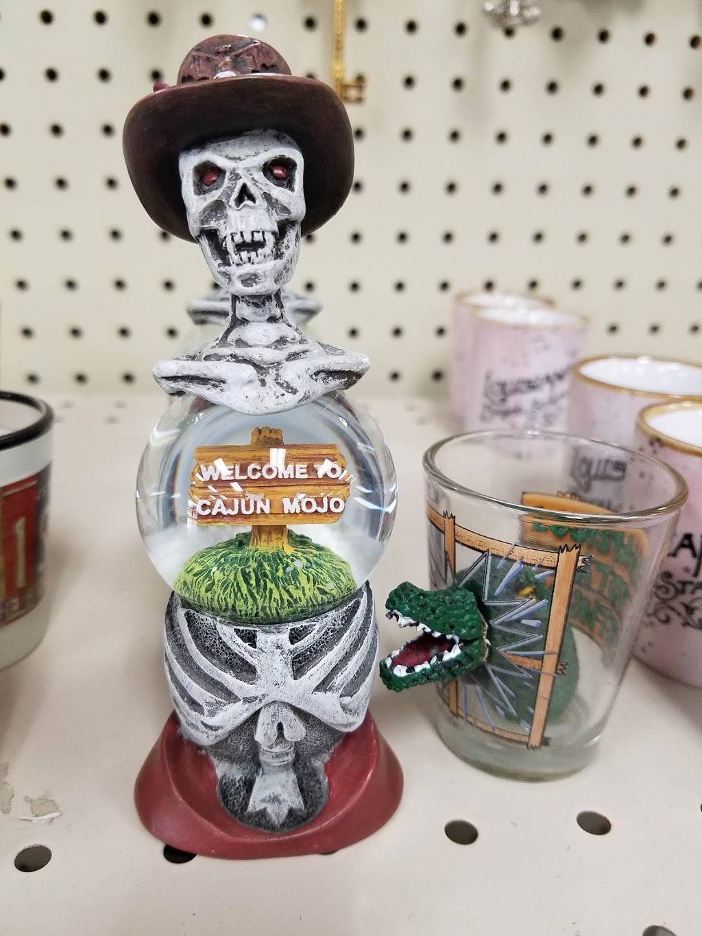 Little Capital | restaurant | 2939 Grand Point Hwy, Breaux Bridge, LA 70517, USA | 3376677150 OR +1 337-667-7150