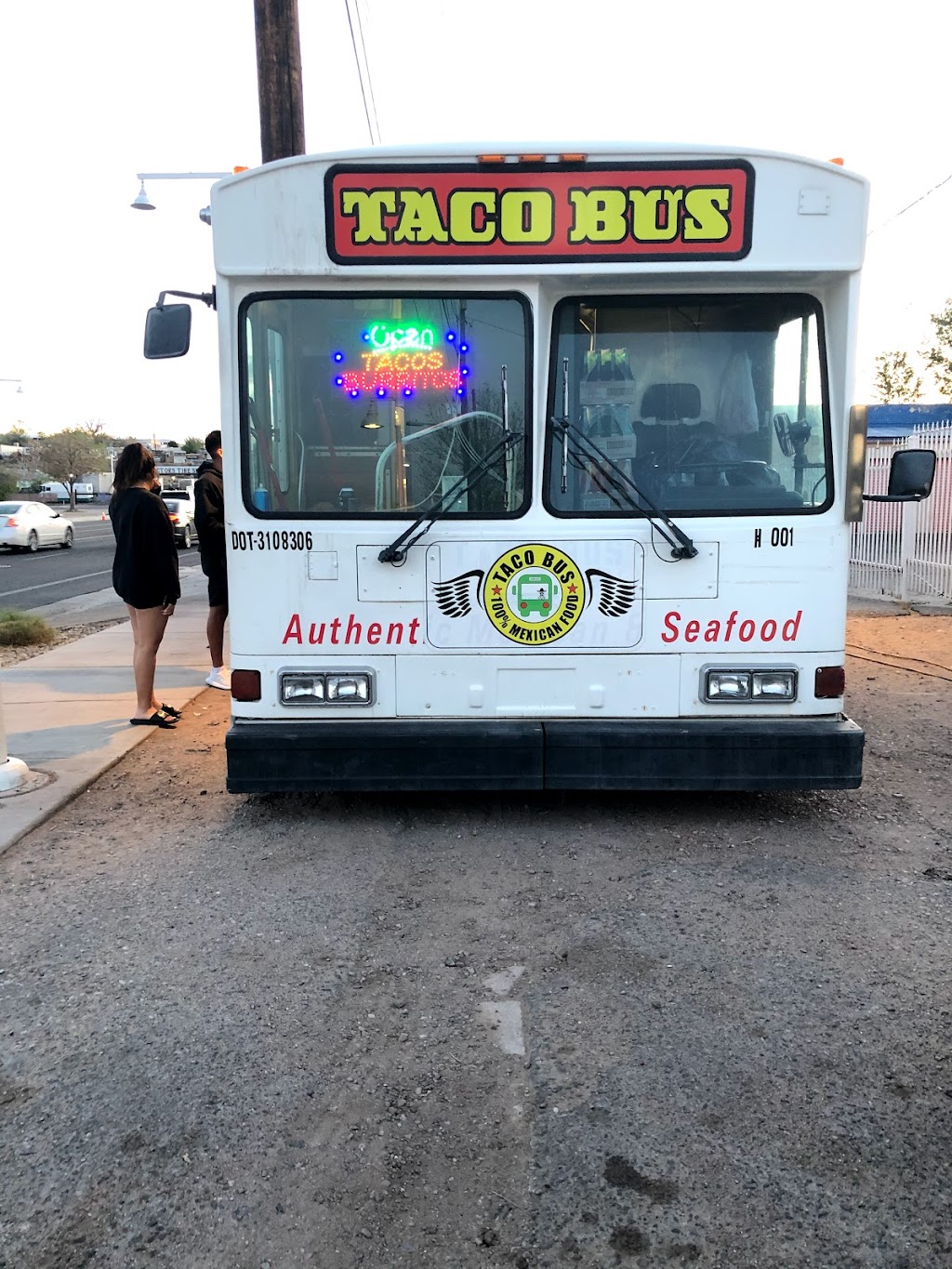Taco Bus | restaurant | 4801 Central Ave NW, Albuquerque, NM 87105, USA | 5053017512 OR +1 505-301-7512