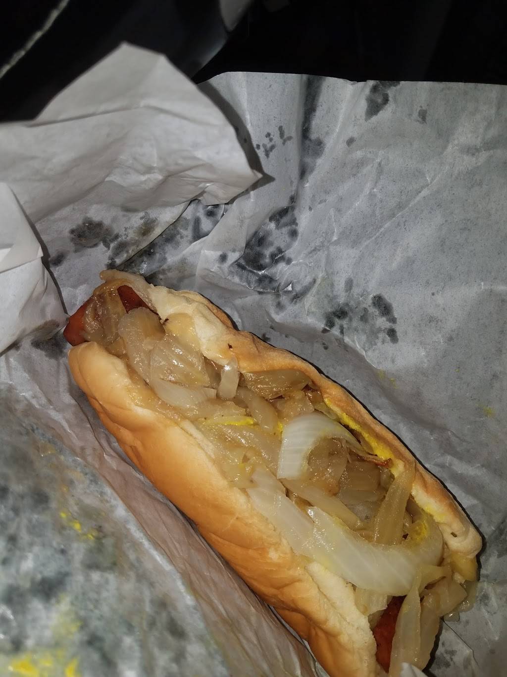 Maxwell Street Grill | restaurant | 7901 S South Chicago Ave, Chicago, IL 60617, USA | 7737683976 OR +1 773-768-3976