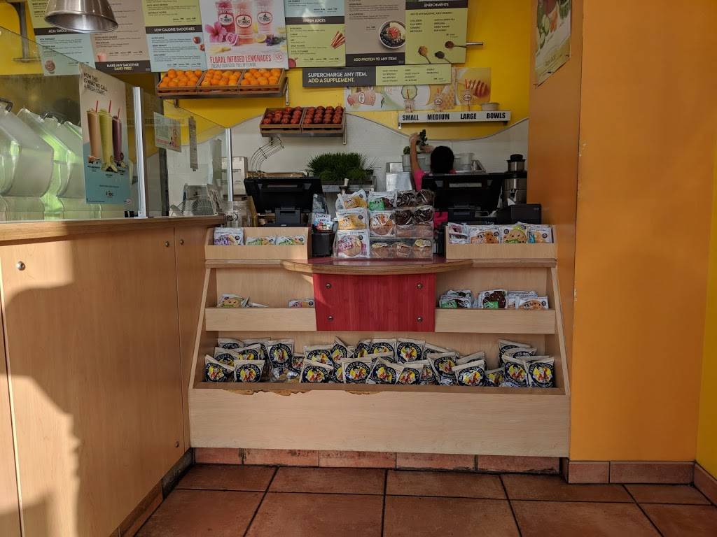 Robeks Fresh Juices & Smoothies | meal takeaway | 1001 N San Fernando Blvd, Burbank, CA 91504, USA | 8189548880 OR +1 818-954-8880