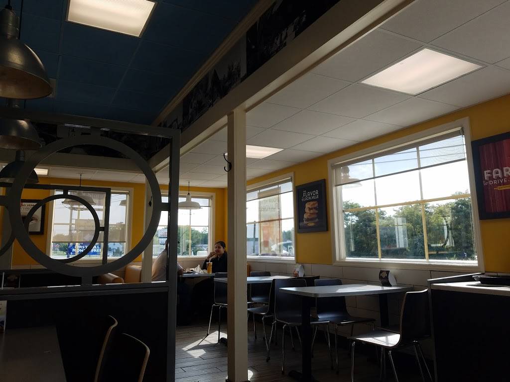 Biscuitville | cafe | 8123 Timberlake Rd, Lynchburg, VA 24502, USA | 4342370329 OR +1 434-237-0329