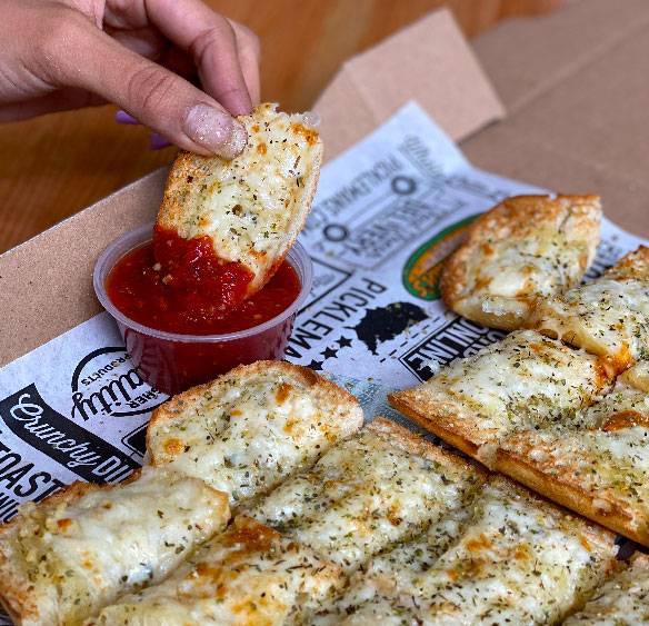 Picklemans | restaurant | 1317 S 204th St, Elkhorn, NE 68022, USA | 5314663618 OR +1 531-466-3618