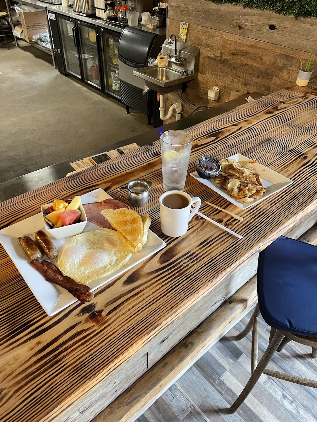 Naples Brunch | restaurant | 1575 Pine Ridge Rd #22, Naples, FL 34109, USA | 2399639556 OR +1 239-963-9556