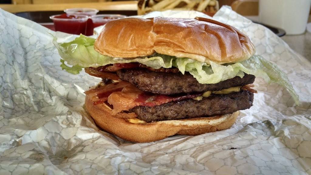 Wendys | restaurant | 4773 Portage St NW, North Canton, OH 44720, USA | 3304990636 OR +1 330-499-0636