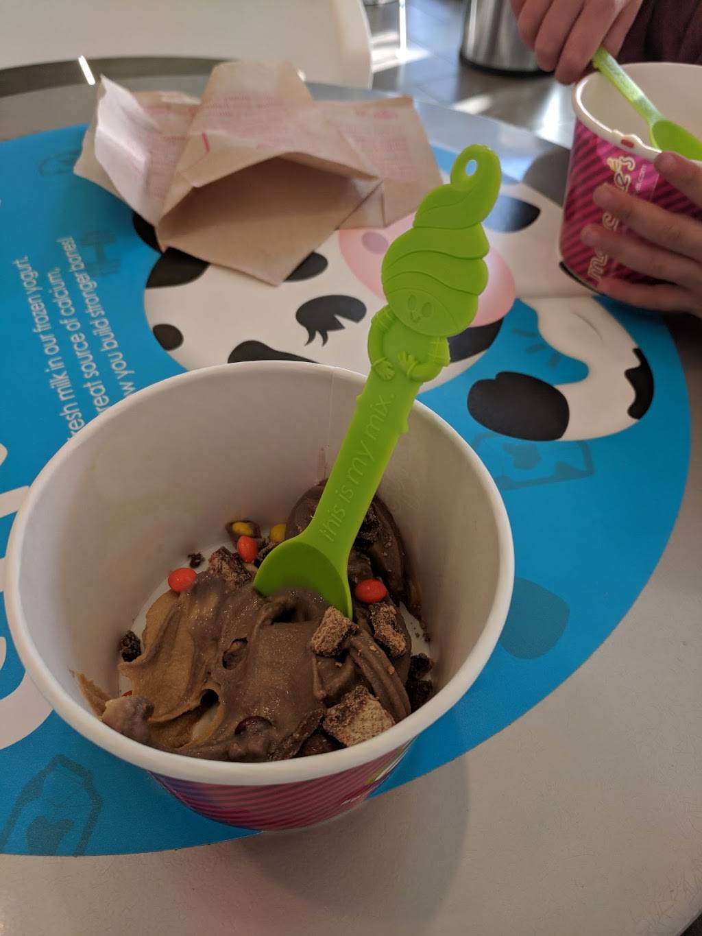 Menchies Frozen Yogurt | bakery | 973 E Stanley Blvd, Livermore, CA 94550, USA | 9254473300 OR +1 925-447-3300