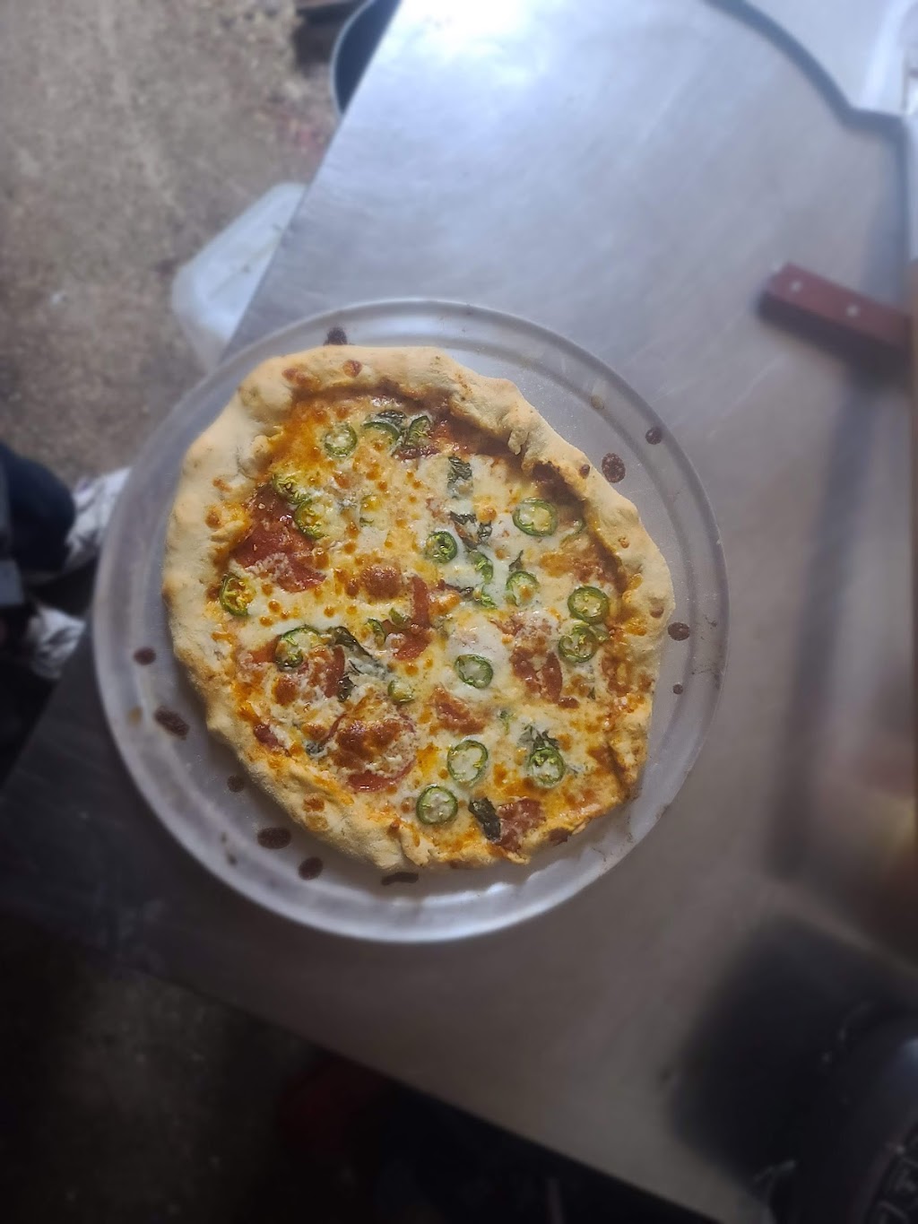 Speakeasy Pizza | restaurant | 2094 N Milwaukee Ave, Chicago, IL 60647, USA | 9476224255 OR +1 947-622-4255