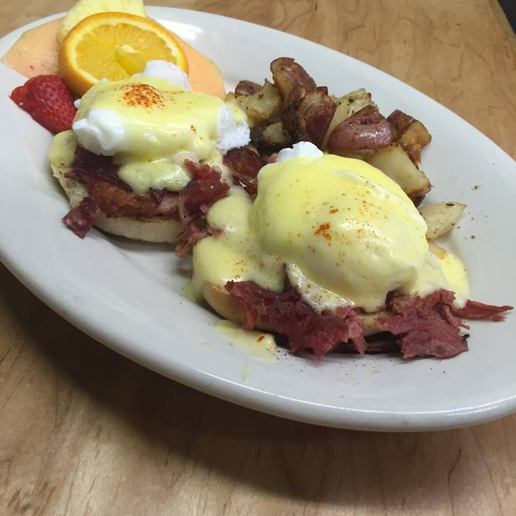 Madrona Arms | restaurant | 1138 34th Ave, Seattle, WA 98122, USA | 2067395104 OR +1 206-739-5104