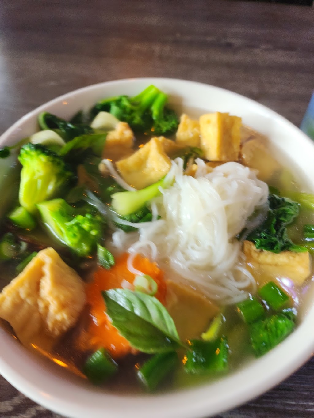 Pho Bomb & Grill | restaurant | 835 S Main Ave, Fallbrook, CA 92028, USA | 7606450027 OR +1 760-645-0027