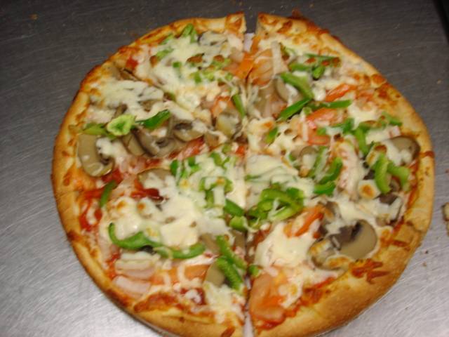 Captain Pizza & Roast Beef | meal takeaway | 3 Railroad Ave, Swampscott, MA 01907, USA | 7815931568 OR +1 781-593-1568