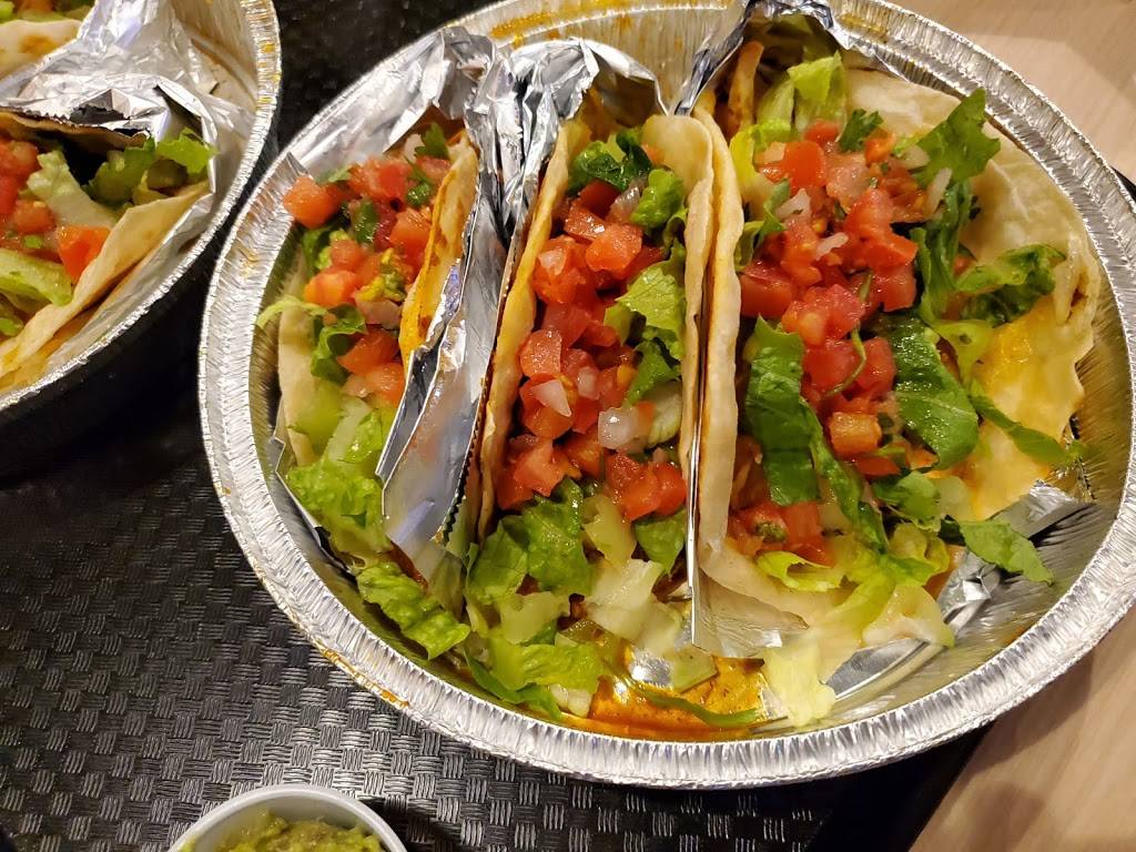 Costa Vida | restaurant | 7280 W Bell Rd Suite 100, Glendale, AZ 85308, USA | 6233346772 OR +1 623-334-6772